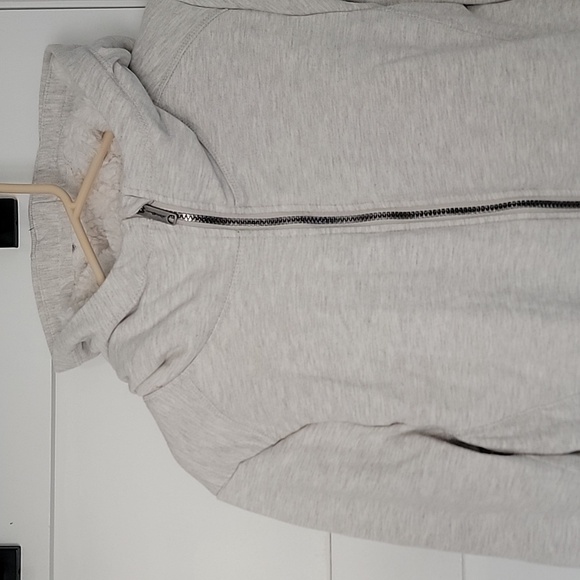 Eddie Bauer • Faux Fur Lined Marled Hoodie with Thumb holes and Pockets, Size L - Picture 4 of 7